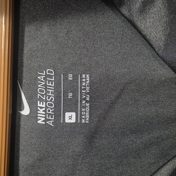 Nike Arizona Cardinals Zonal Aeroshield Weatherproof w Breakaway Sleeves - Picture 5 of 9